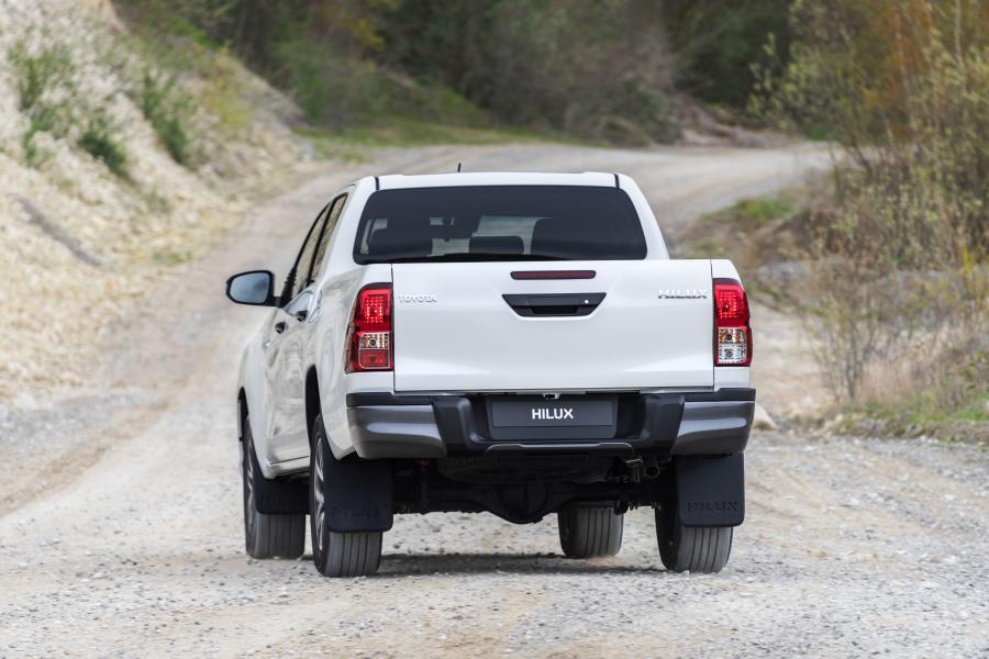  Toyota Hilux Special Edition Double Cab 2019 года  (EU) (фото 29 из 40)